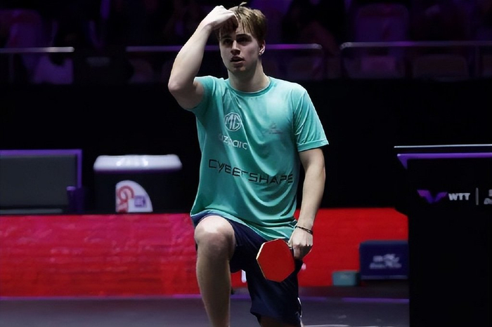 但随着他逐 但随着他逐