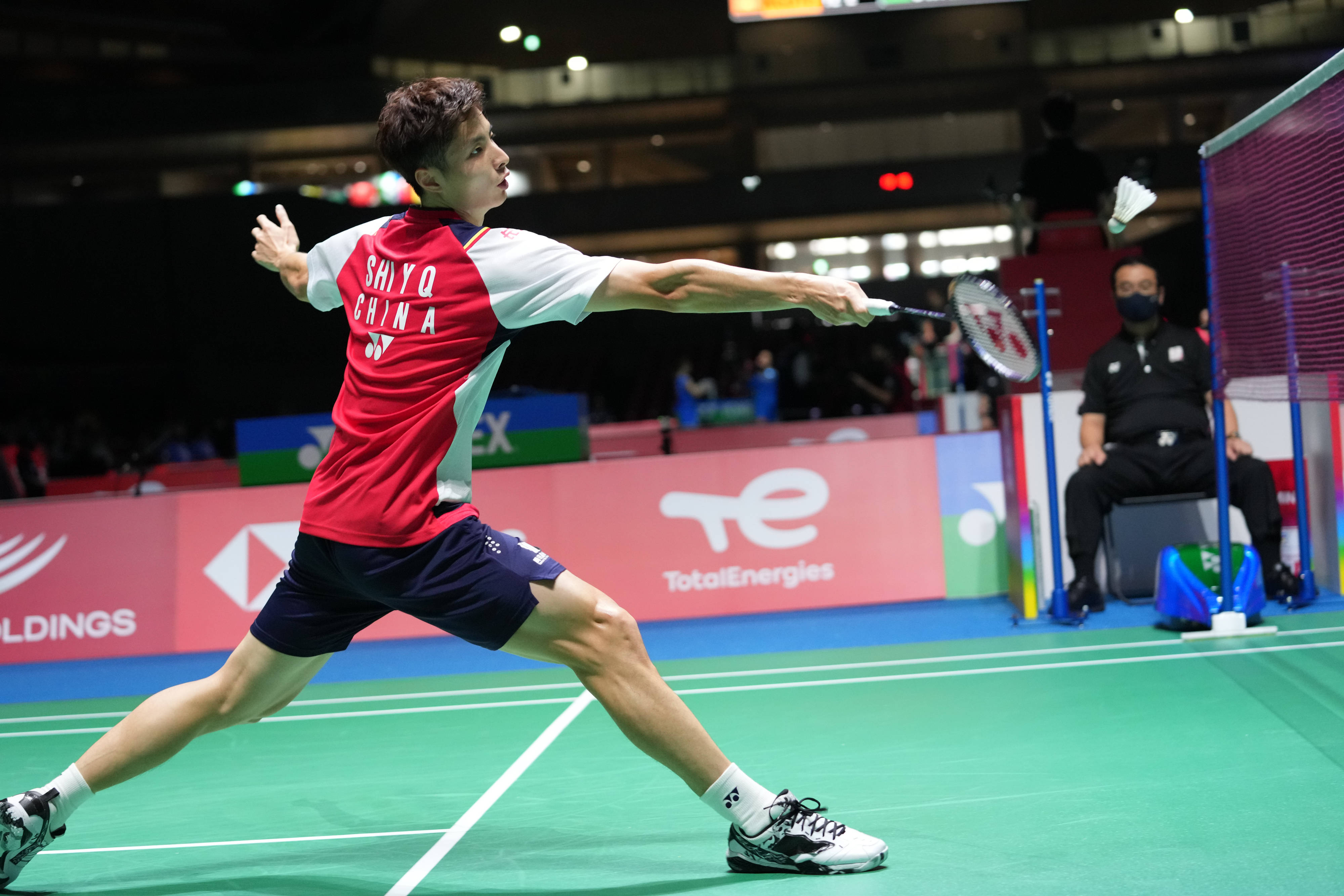 並逐步進入 並逐步進入