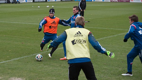 他接应卡拉 他接应卡拉