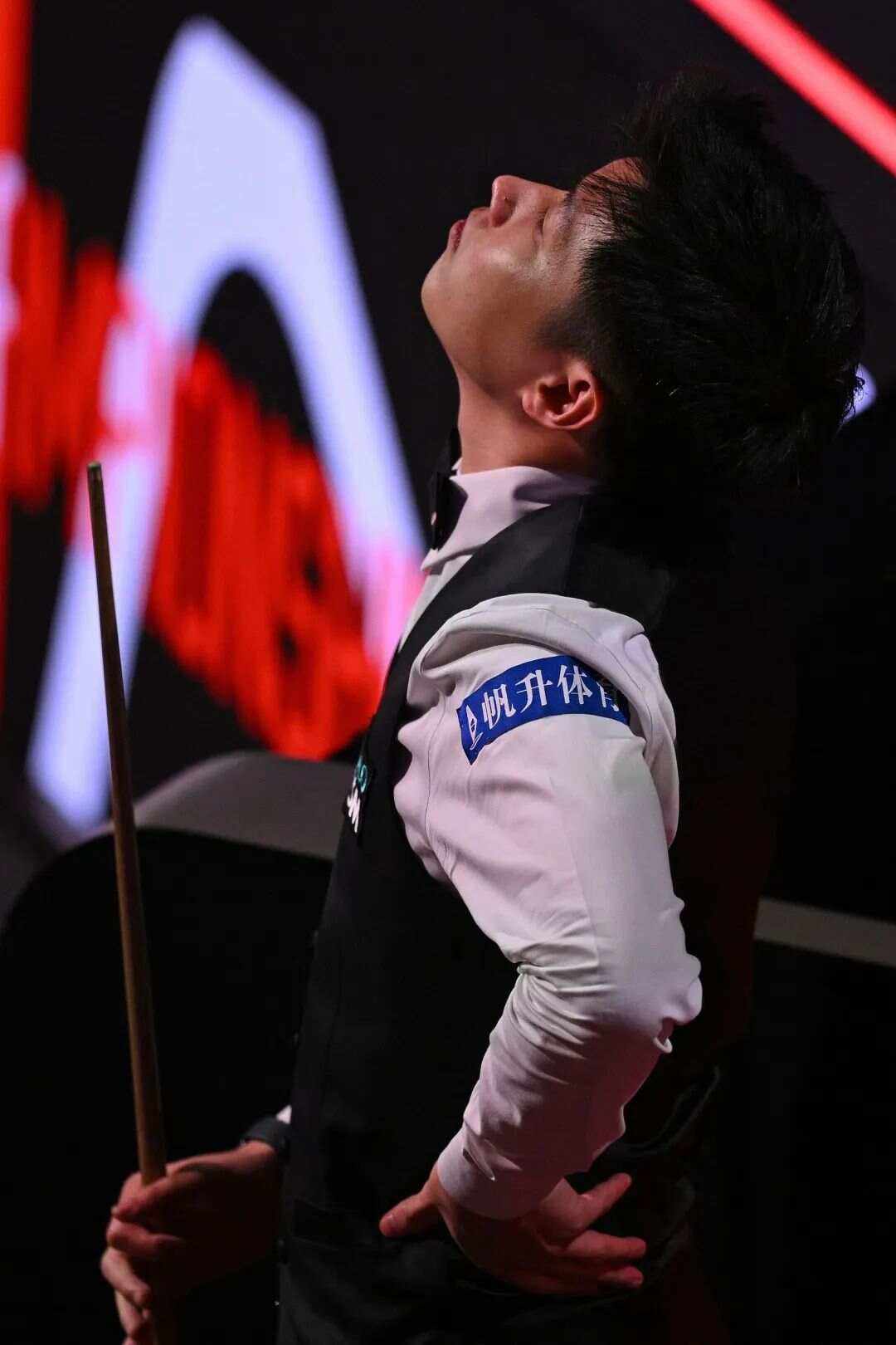 俱乐部通过 俱乐部通过